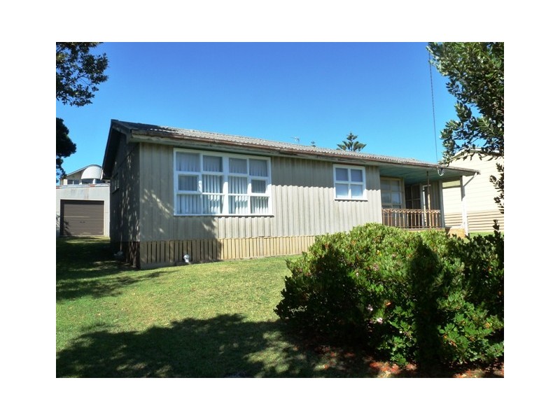 42 Hennessy St, Port Campbell VIC 3269