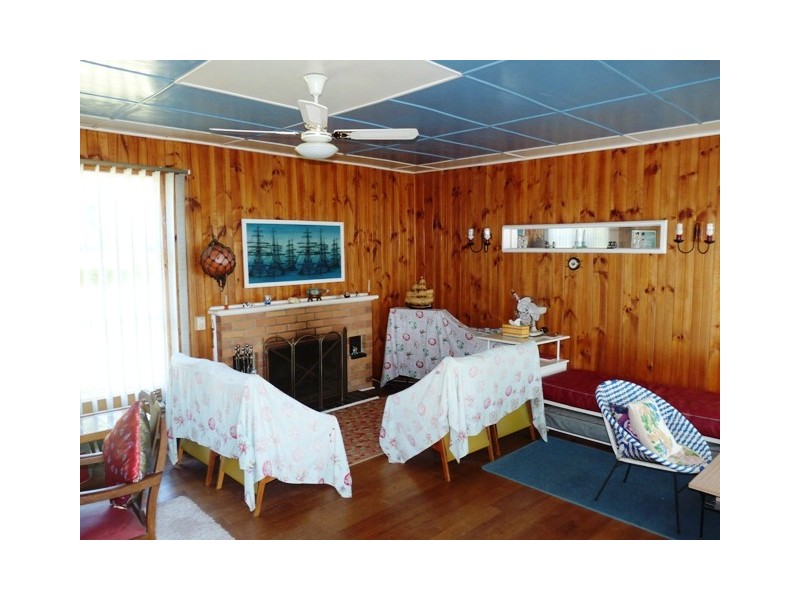 42 Hennessy St, Port Campbell VIC 3269