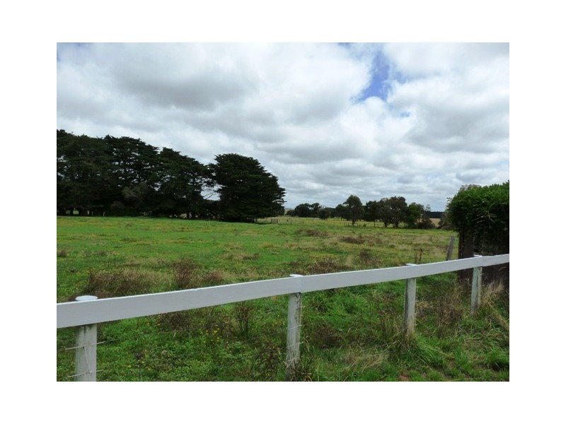 2931 Hopkins Highway, Ballangeich VIC 3279