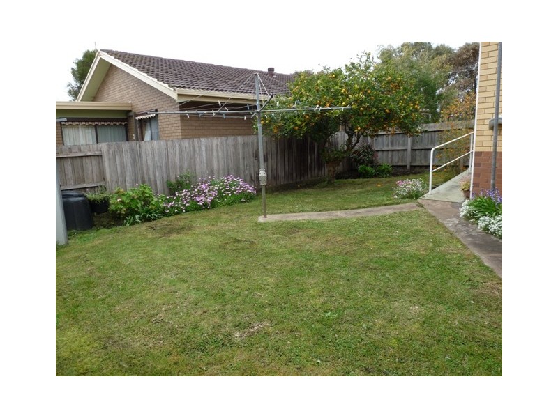 2/2 Waveny Avenue, Warrnambool VIC 3280