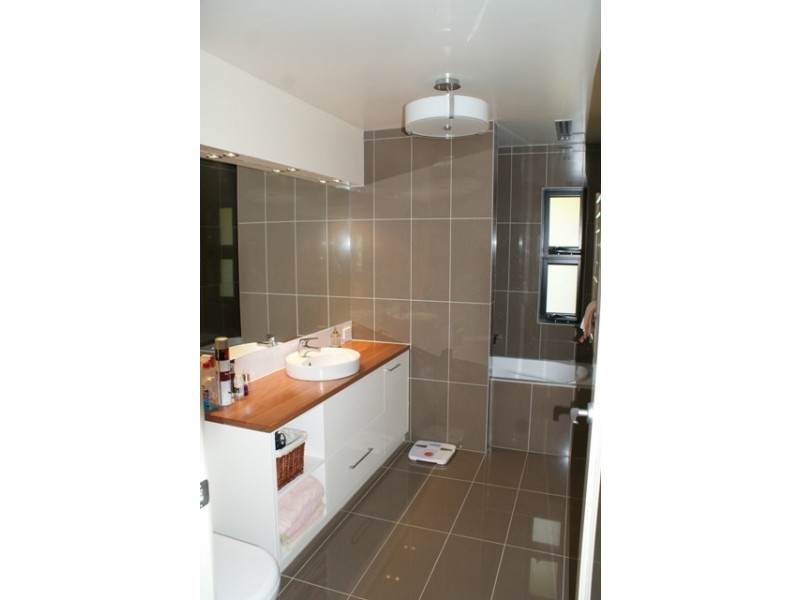 1 Manuka Estate, Warrnambool VIC 3280