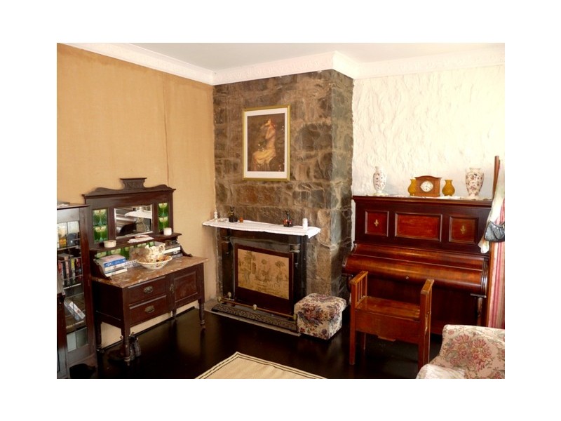 108 Watton Street, Penshurst VIC 3289