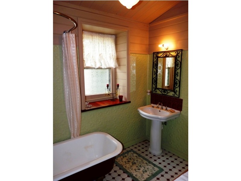 108 Watton Street, Penshurst VIC 3289