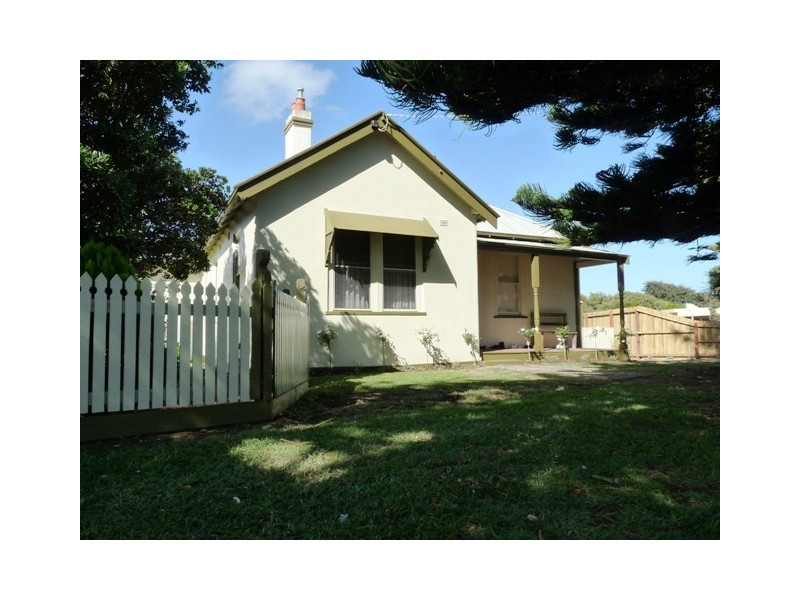 6 The Esplanade, Warrnambool VIC 3280