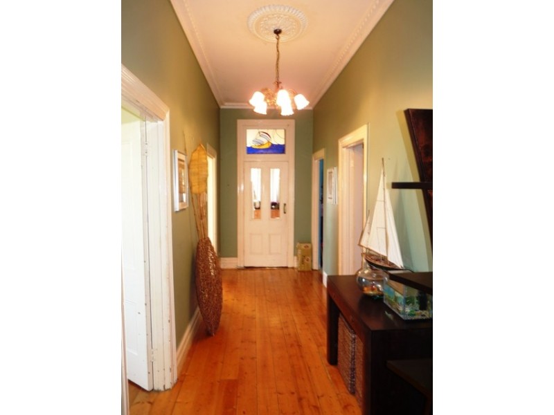 6 The Esplanade, Warrnambool VIC 3280