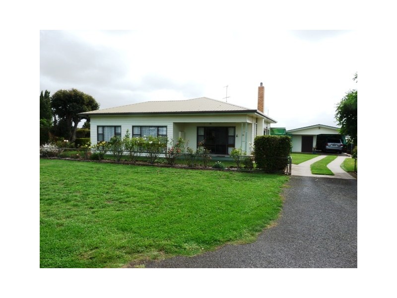 36 Ti Tree Lane, Penshurst VIC 3289