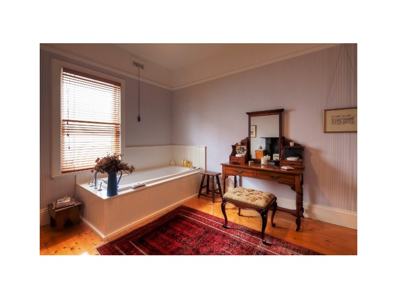 Warrnambool VIC 3280