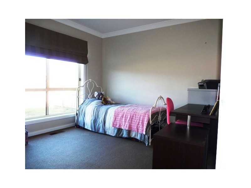 38 Adriana Crescent, Warrnambool VIC 3280