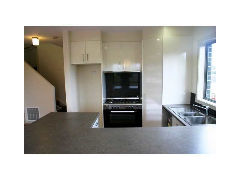 24 Renoir Drv, Warrnambool VIC 3280