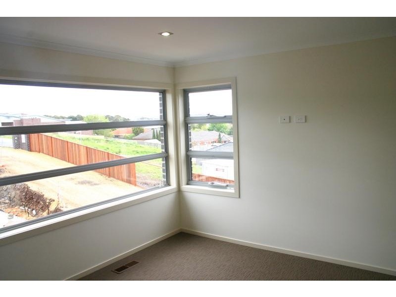 24 Renoir Drv, Warrnambool VIC 3280