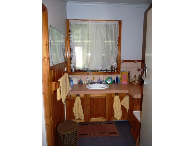 Elingamite North VIC 3266
