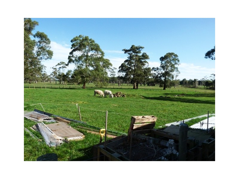 Elingamite North VIC 3266