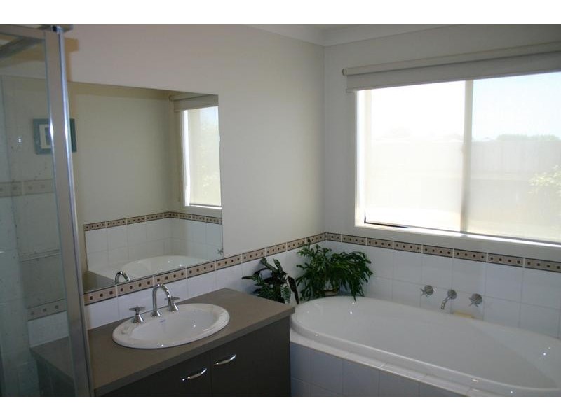 13 Renoir Drive, Warrnambool VIC 3280