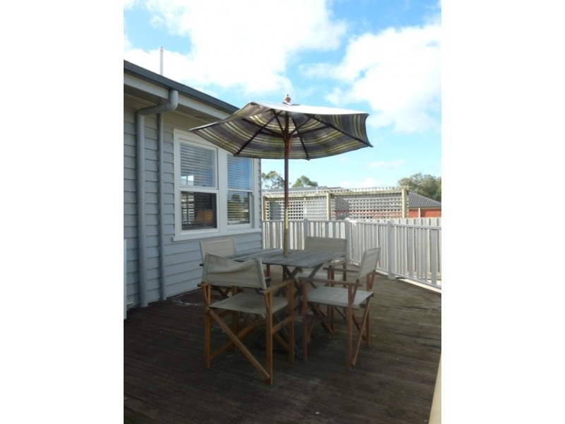 13 Clarke Street, Cobden VIC 3266