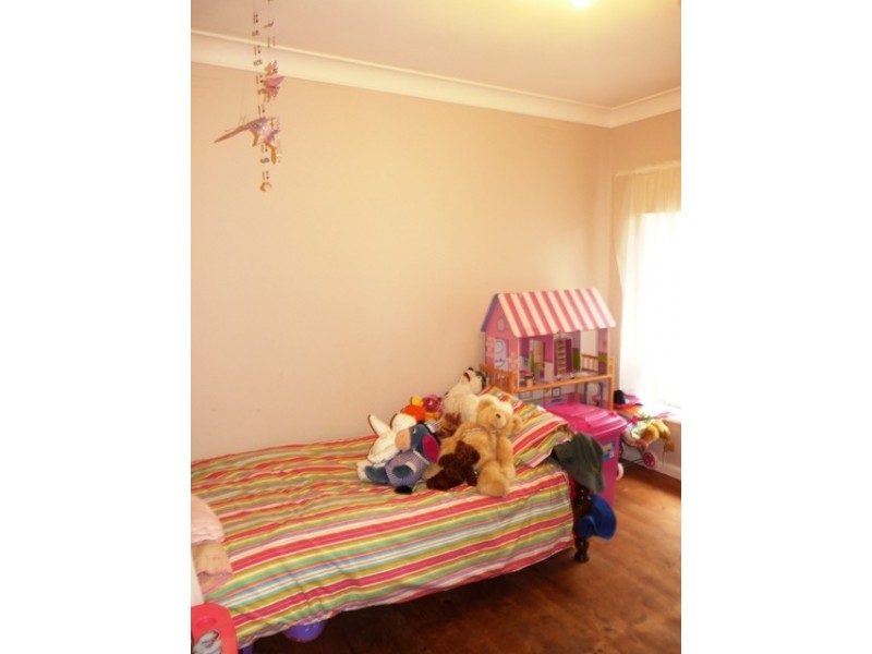 27 Mitchell Street, Cobden VIC 3266