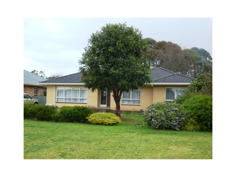 27 Mitchell Street, Cobden VIC 3266