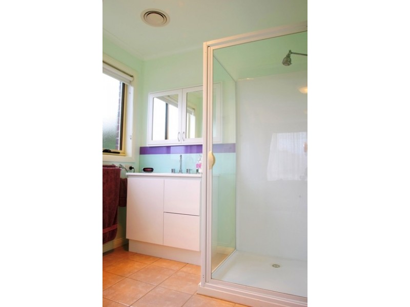 15 Greenvale Court, Warrnambool VIC 3280