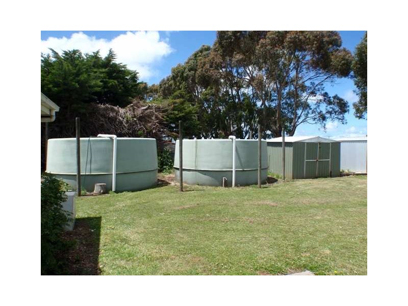 15 Commercial Road, Koroit VIC 3282