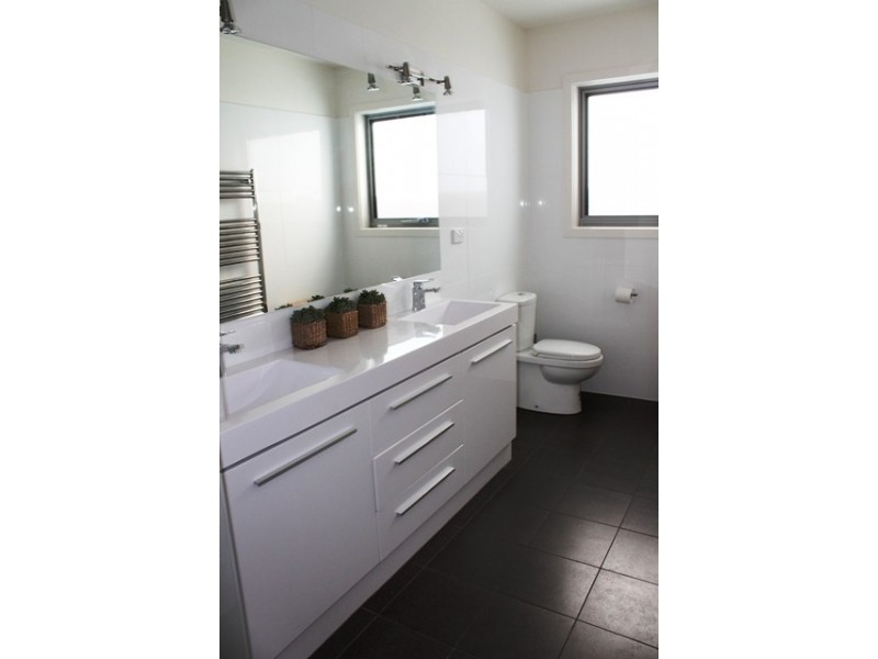 Warrnambool VIC 3280