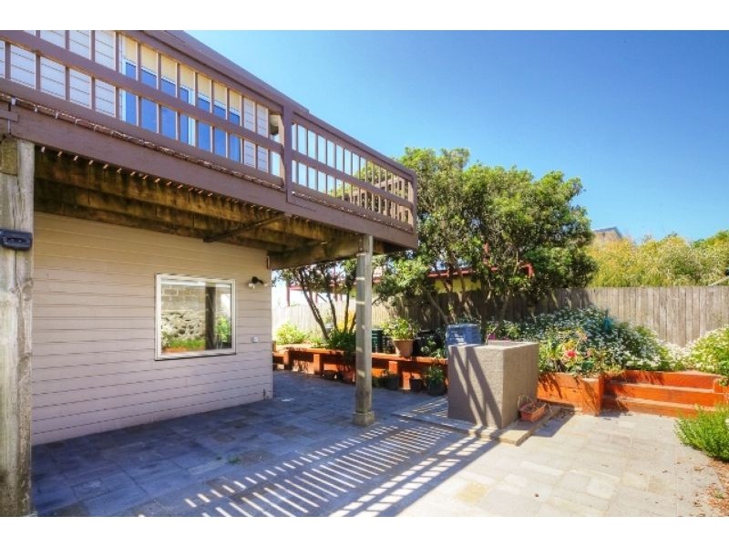 23 Reardon Street, Port Fairy VIC 3284