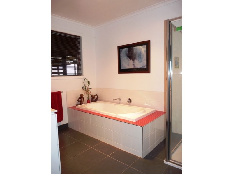 Koroit VIC 3282
