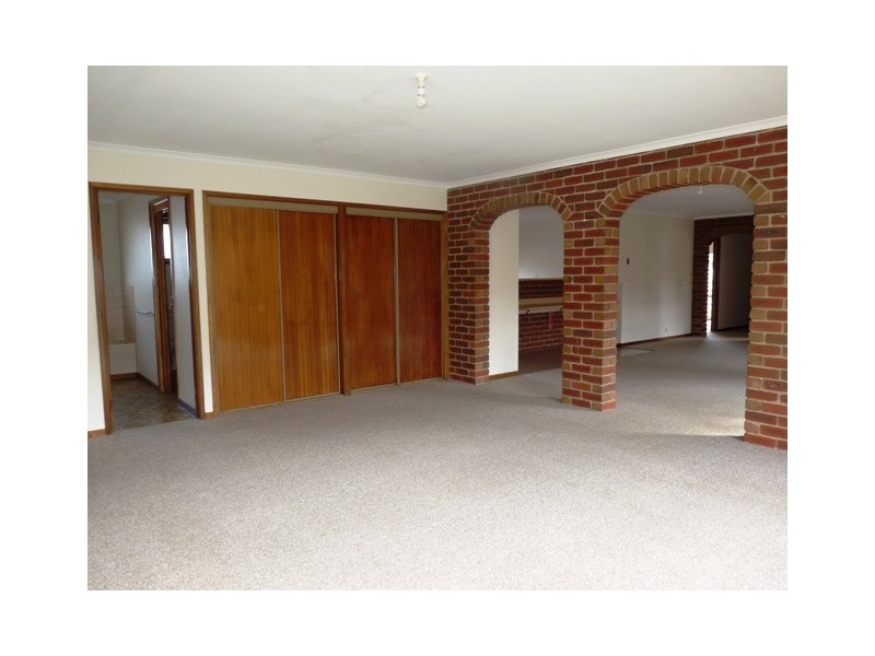 35 Mountain Ash Drive, Warrnambool VIC 3280