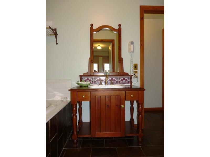 Warrnambool VIC 3280