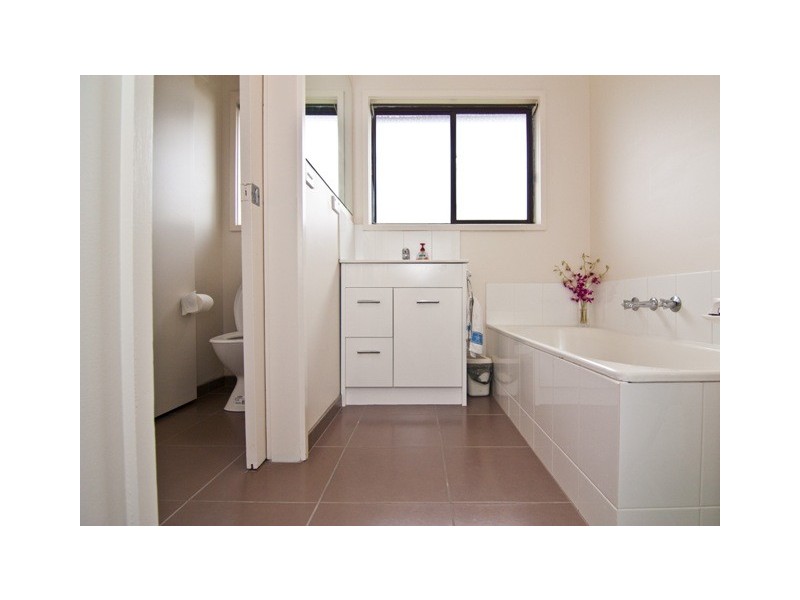 1 Fleetwood Court, Warrnambool VIC 3280