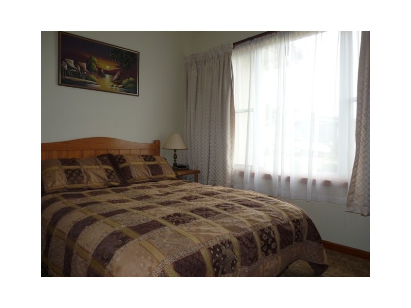 8 Ross Street, Warrnambool VIC 3280