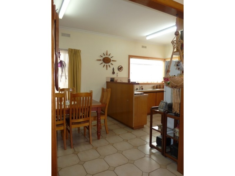 8 Ross Street, Warrnambool VIC 3280