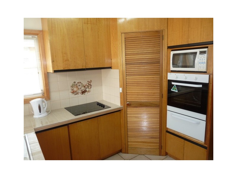 8 Ross Street, Warrnambool VIC 3280