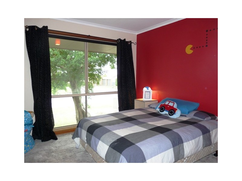 17 Clyde Crescent, Warrnambool VIC 3280