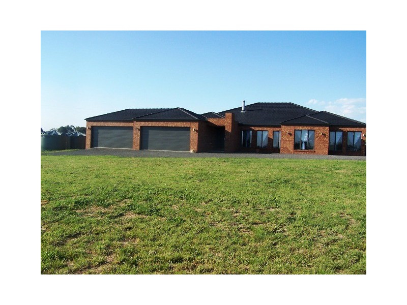 44 Cilmery Crescent, Woodford VIC 3281