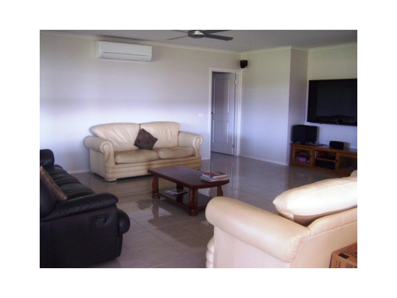 44 Cilmery Crescent, Woodford VIC 3281