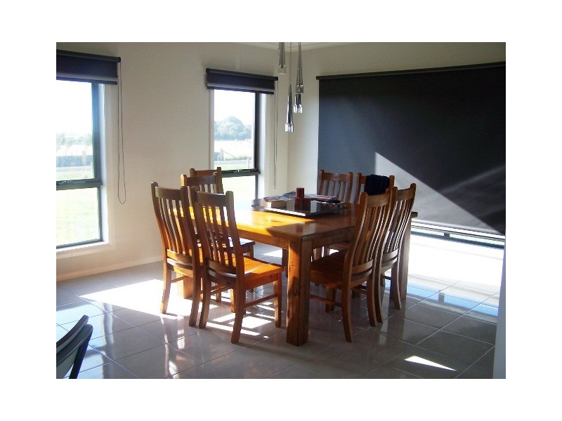 44 Cilmery Crescent, Woodford VIC 3281