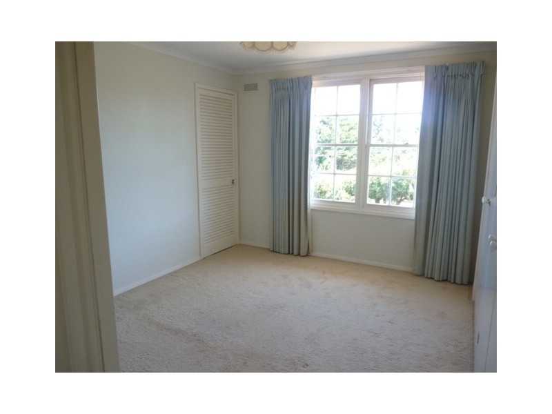 8 Ponting Drive, Warrnambool VIC 3280