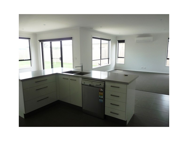 12 St Josephs Drive, Warrnambool VIC 3280