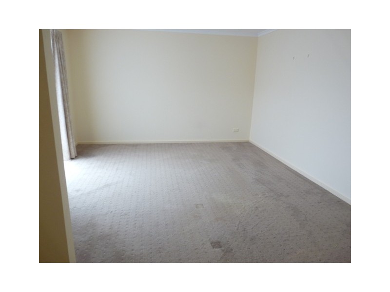 2/13 Golden Spring Court, Warrnambool VIC 3280