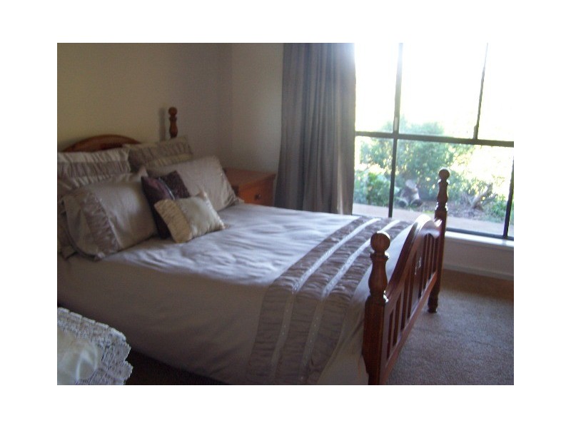 20 Stauntons Lane, Koroit VIC 3282