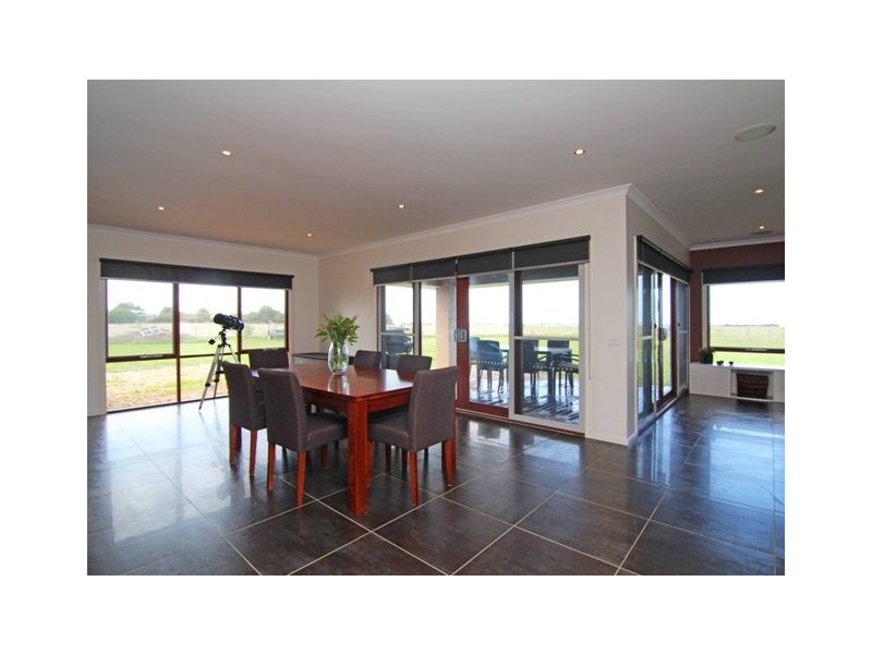 Southern Cross VIC 3283