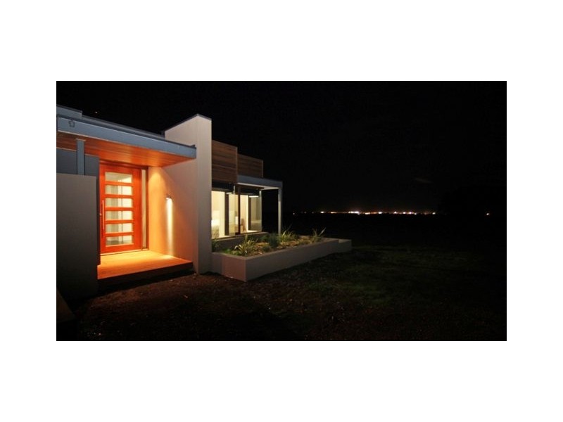 Southern Cross VIC 3283