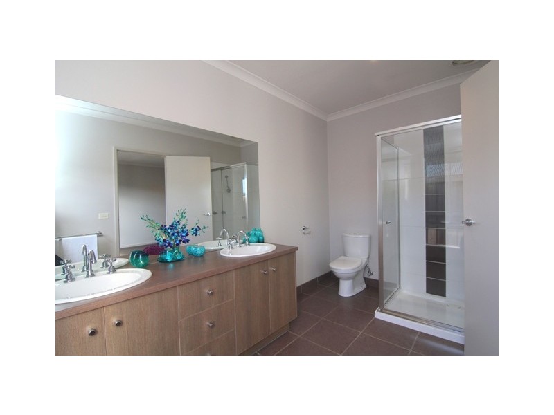 11 Huntingfield Drive, Warrnambool VIC 3280