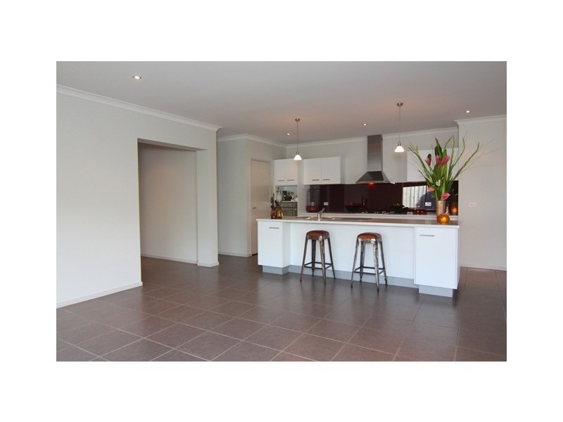 11 Huntingfield Drive, Warrnambool VIC 3280