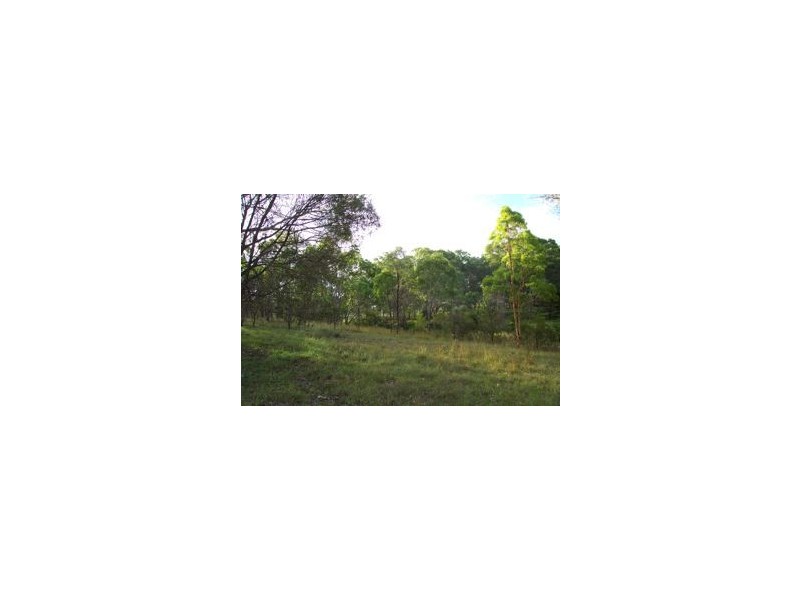 2 Nielsen St, Crows Nest QLD 4355
