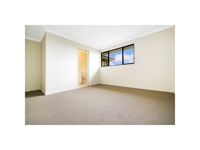 52 Mitchell Street, Chifley NSW 2036