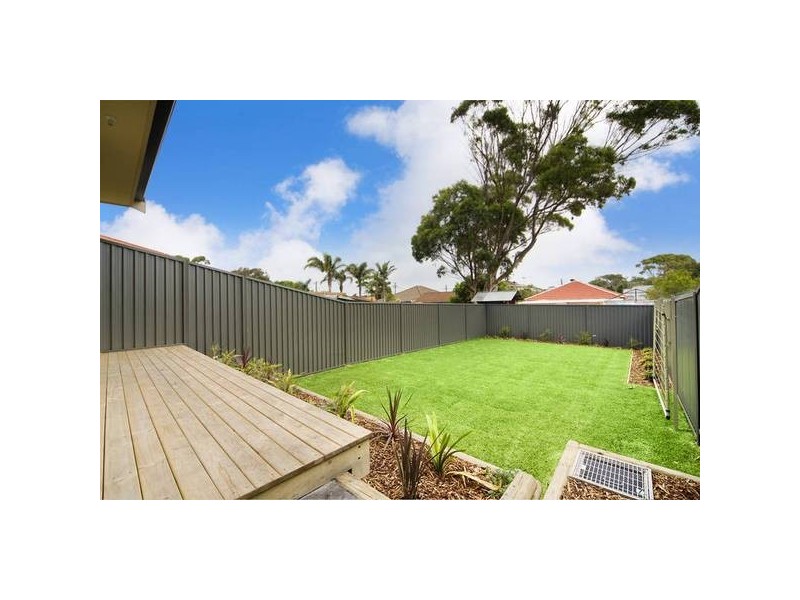 52 & 52A Mitchell St, Chifley NSW 2036