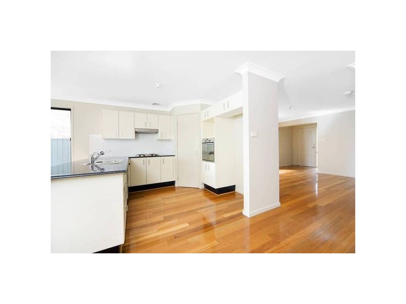 52 & 52A Mitchell St, Chifley NSW 2036