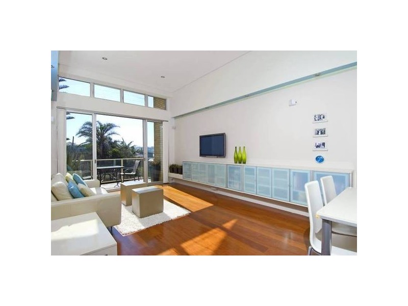 6/62 Carrington Parade, Curl Curl NSW 2096