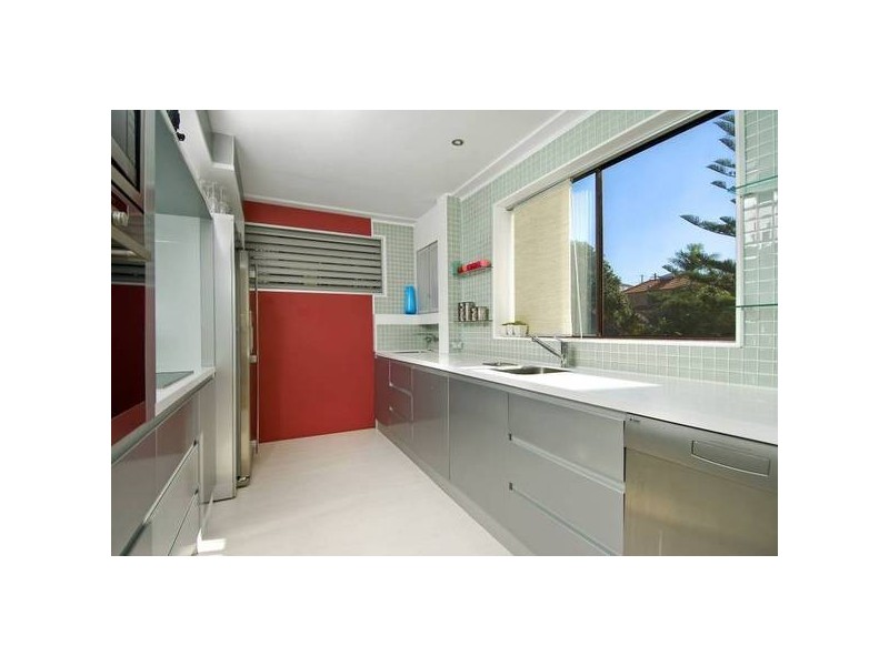 6/62 Carrington Parade, Curl Curl NSW 2096