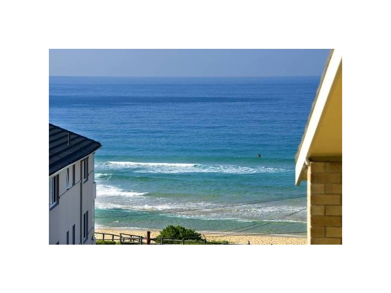 6/62 Carrington Parade, Curl Curl NSW 2096